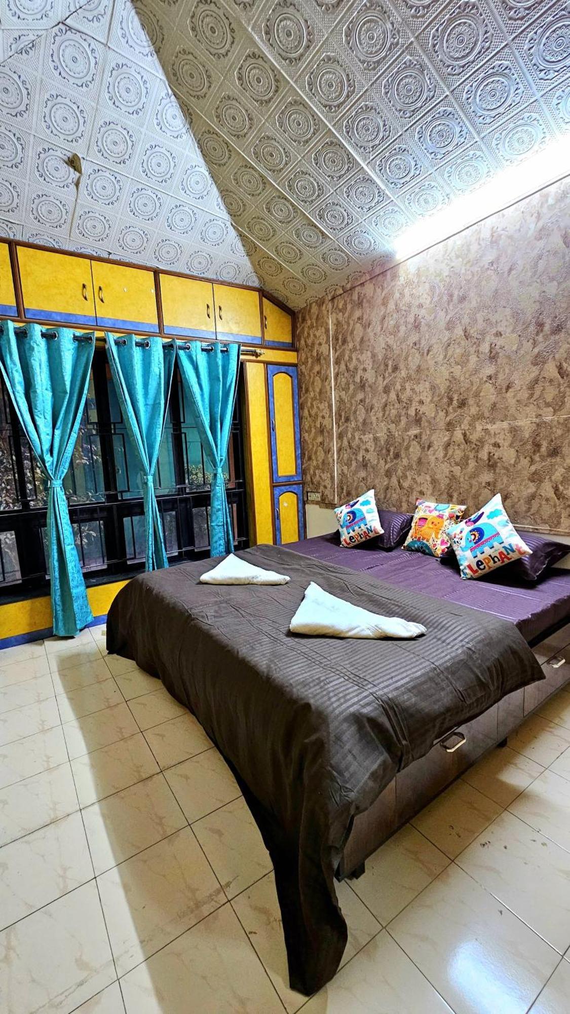Elephant House - Boutique Hostel & Cowork Méribel Village エクステリア 写真