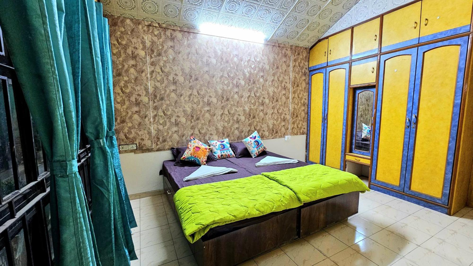 Elephant House - Boutique Hostel & Cowork Méribel Village エクステリア 写真